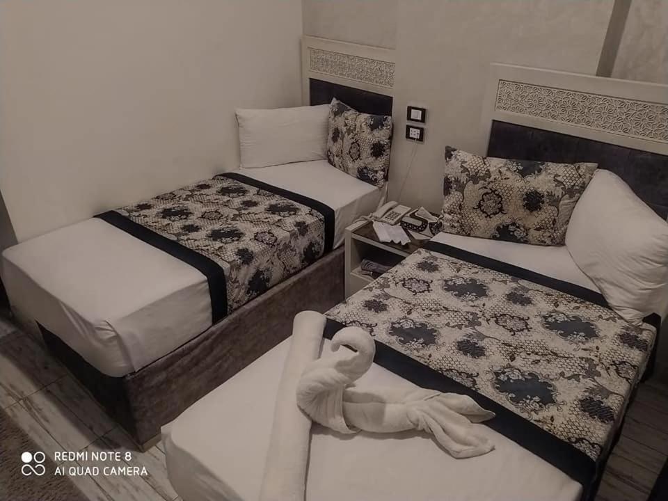 Al Amir Palace Hotel Suhaj Exterior photo